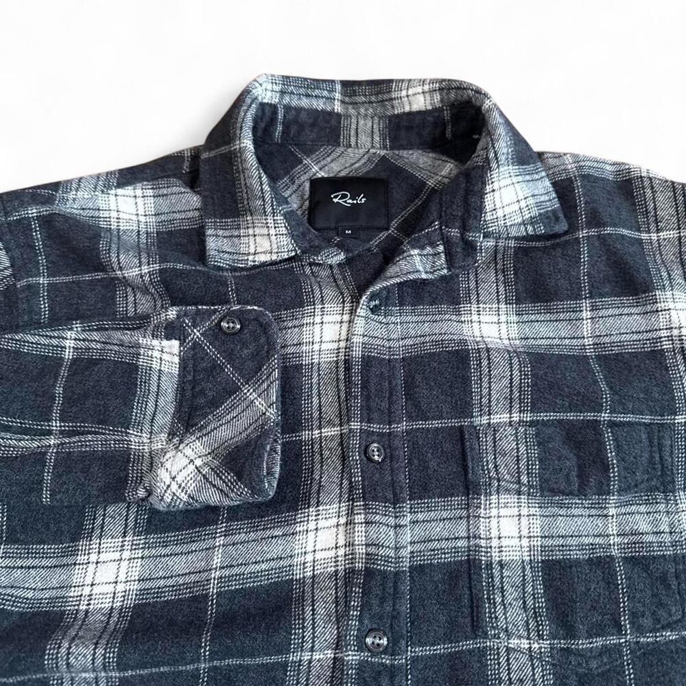 Rails Men's Medium "Forrest" Plaid Flannel Button-Up Shirt - Coal / Ivory